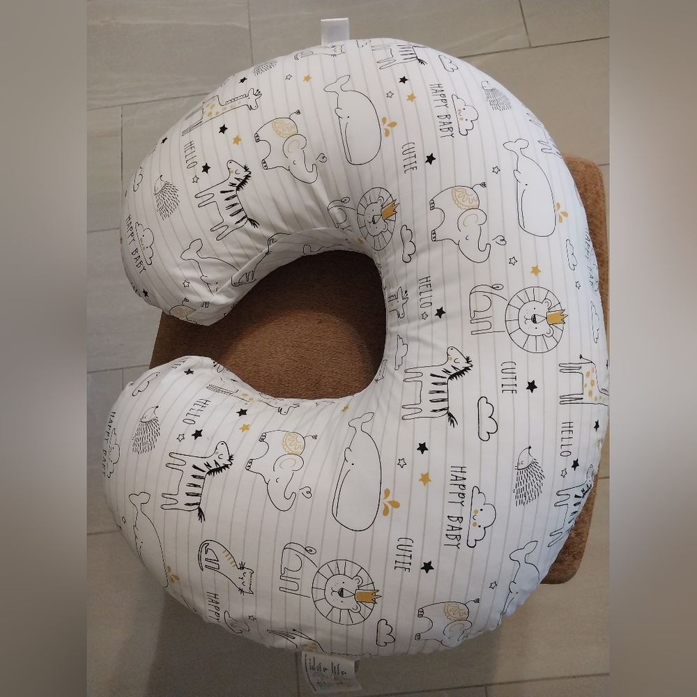 Round lab baby pillow